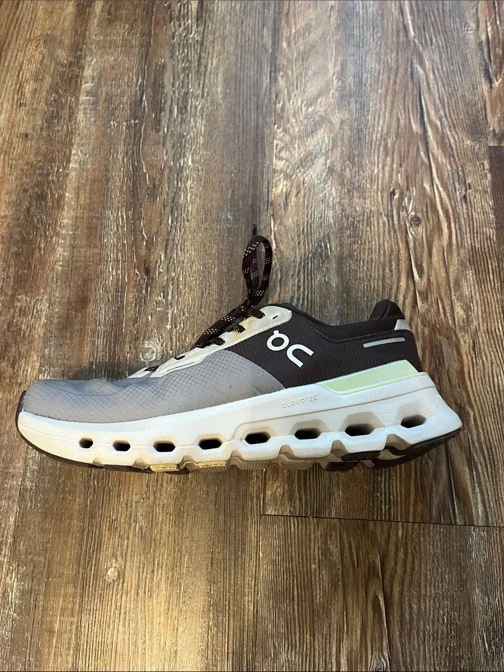 Oncloud Cloudrunner 2 waterproof in Taupe/Brown